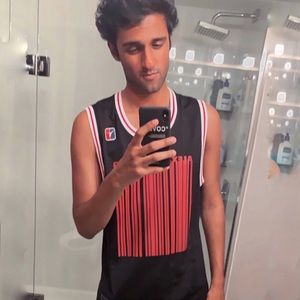 Meet your Posher, Vikram